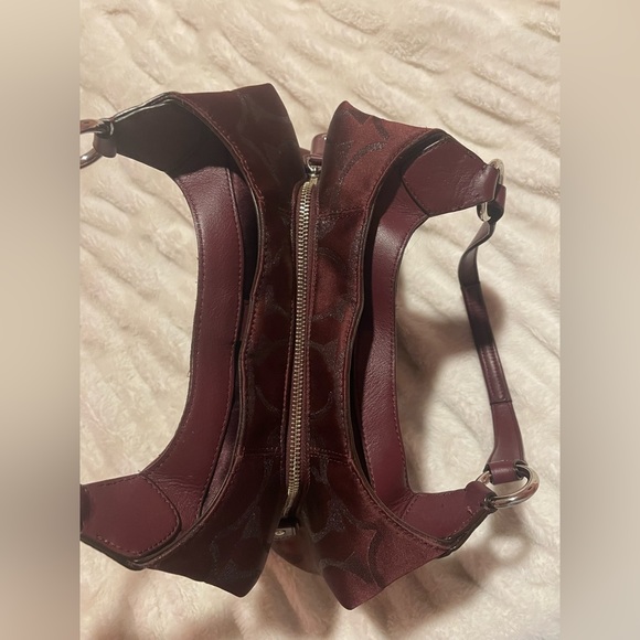 Coach purse - Picture 3 of 5